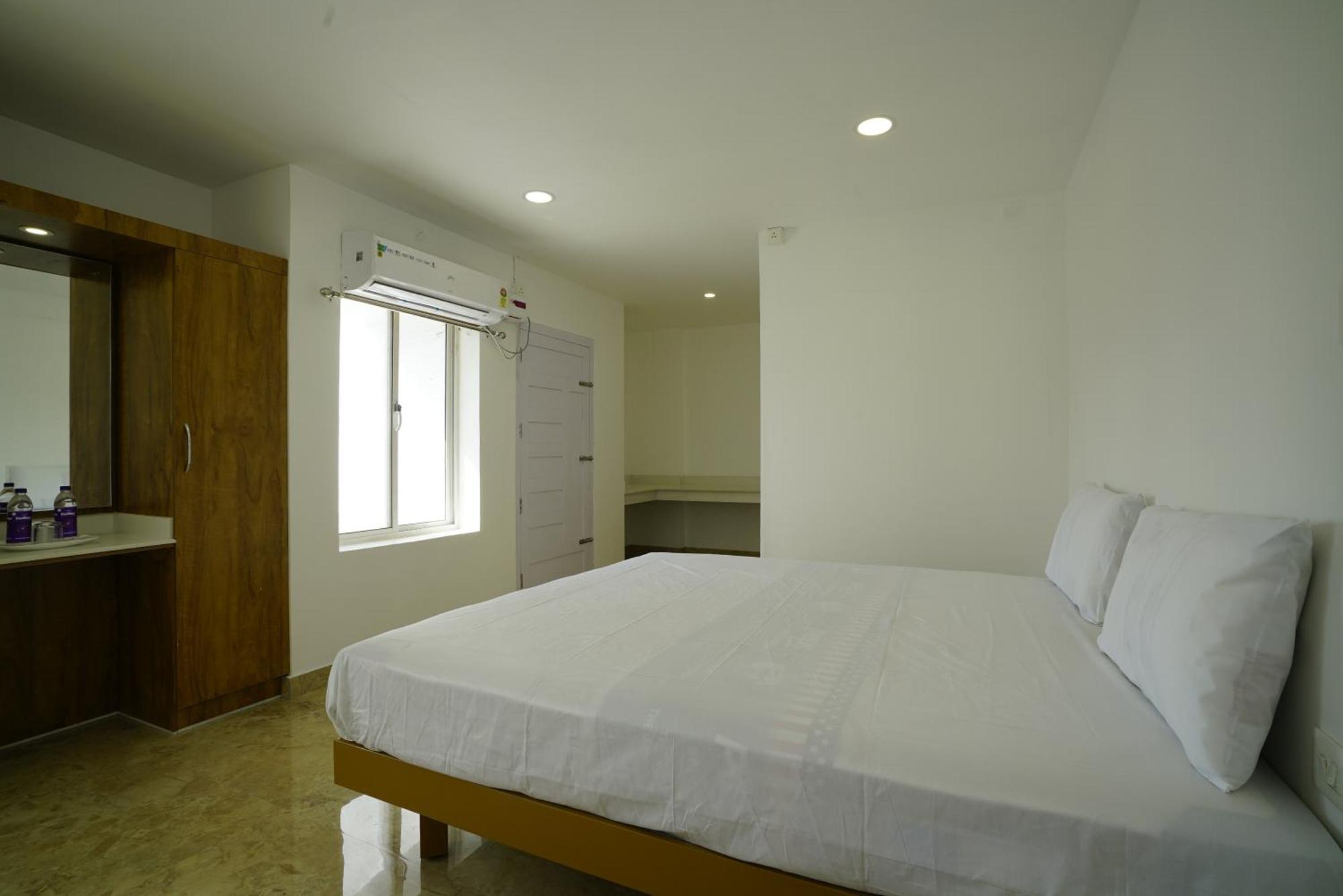Quilon Residency Kundara Hotel Perumanseri Buitenkant foto